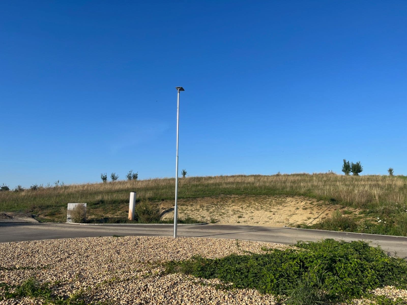 Predaj pozemku 689 m², Hradec Králové, Královéhradecký kraj Predaj pozemku 689 m², Hradec Králové, Královéhradecký kraj