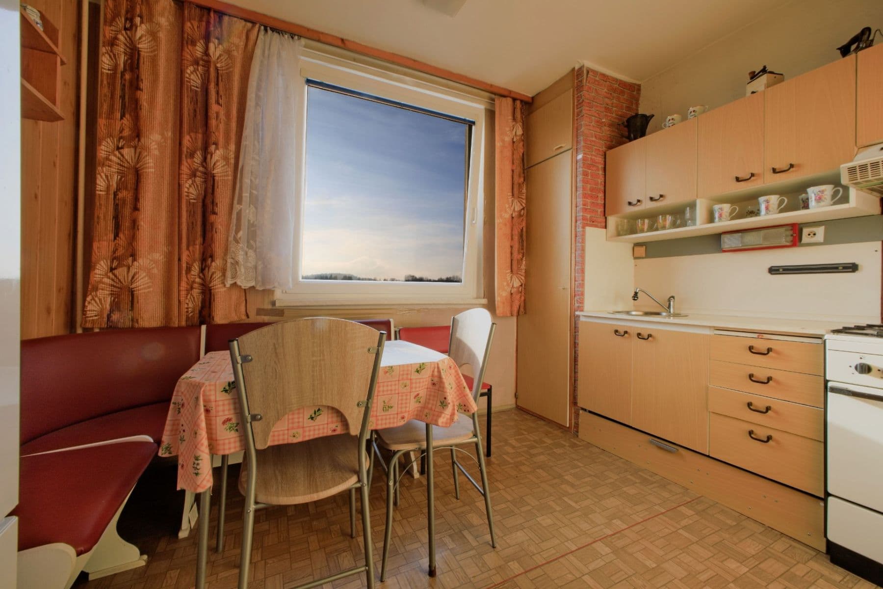 Predaj bytu 1-izbový 41 m², Úpská, Trutnov, Královéhradecký kraj Predaj bytu 1-izbový 41 m², Úpská, Trutnov, Královéhradecký kraj