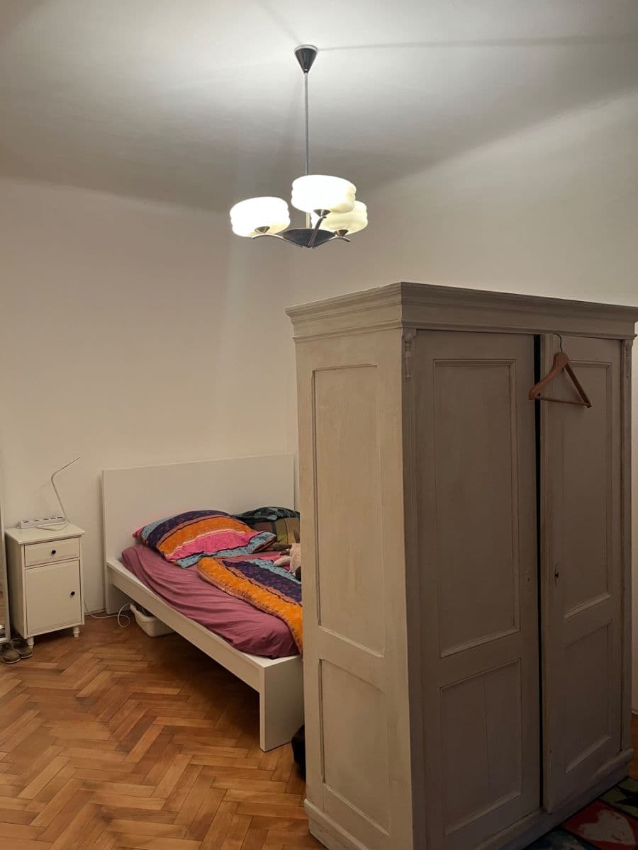 Prenájom bytu 1-izbový 40 m², Kladenská, Praha, Praha Prenájom bytu 1-izbový 40 m², Kladenská, Praha, Praha
