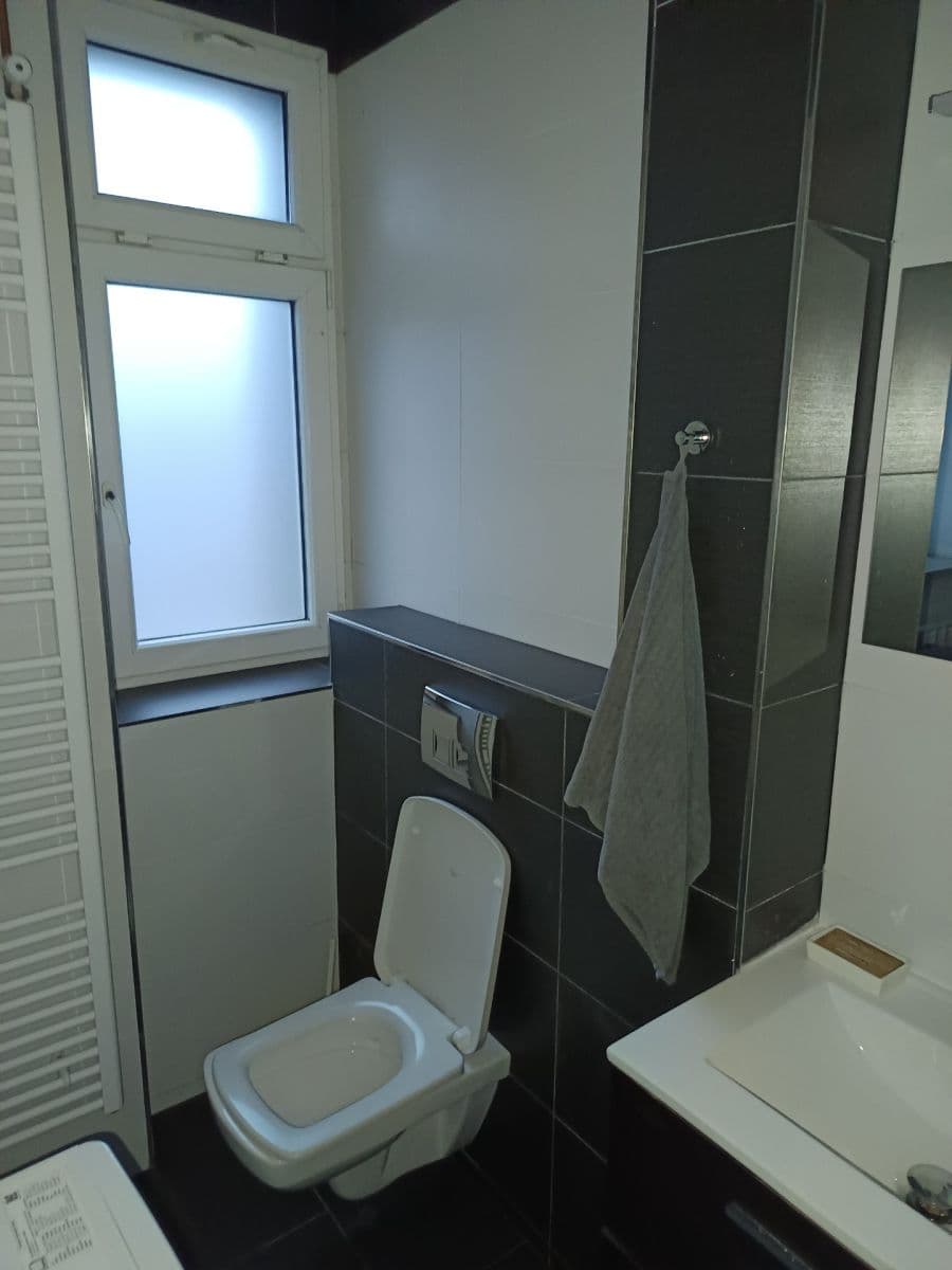 Predaj bytu 1-izbový 42 m², Sokolská třída, Ostrava, Moravskoslezský kraj Predaj bytu 1-izbový 42 m², Sokolská třída, Ostrava, Moravskoslezský kraj