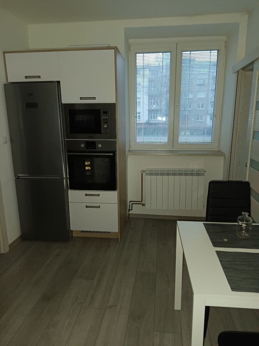 Predaj bytu 1-izbový 42 m², Sokolská třída, Ostrava, Moravskoslezský kraj Predaj bytu 1-izbový 42 m², Sokolská třída, Ostrava, Moravskoslezský kraj