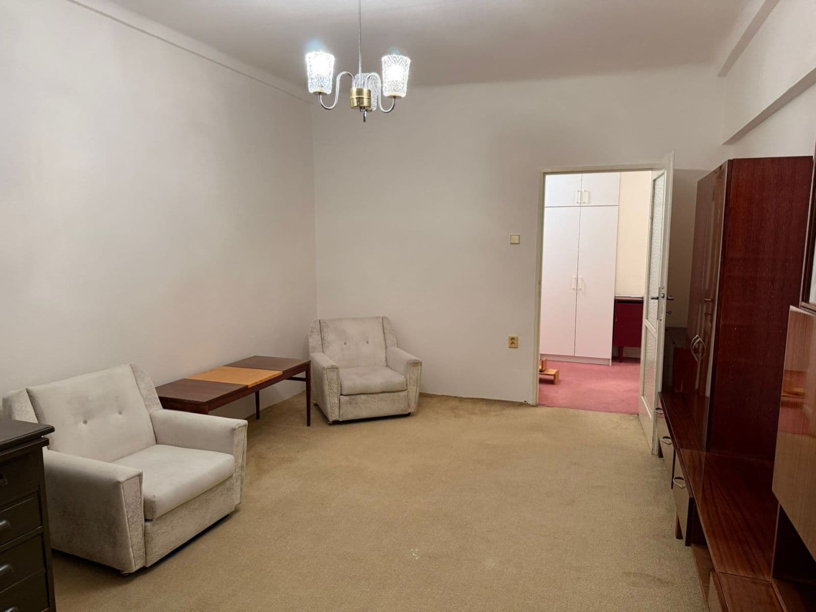 Prenájom bytu 2-izbový 67 m², Nučická, Praha, Praha Prenájom bytu 2-izbový 67 m², Nučická, Praha, Praha