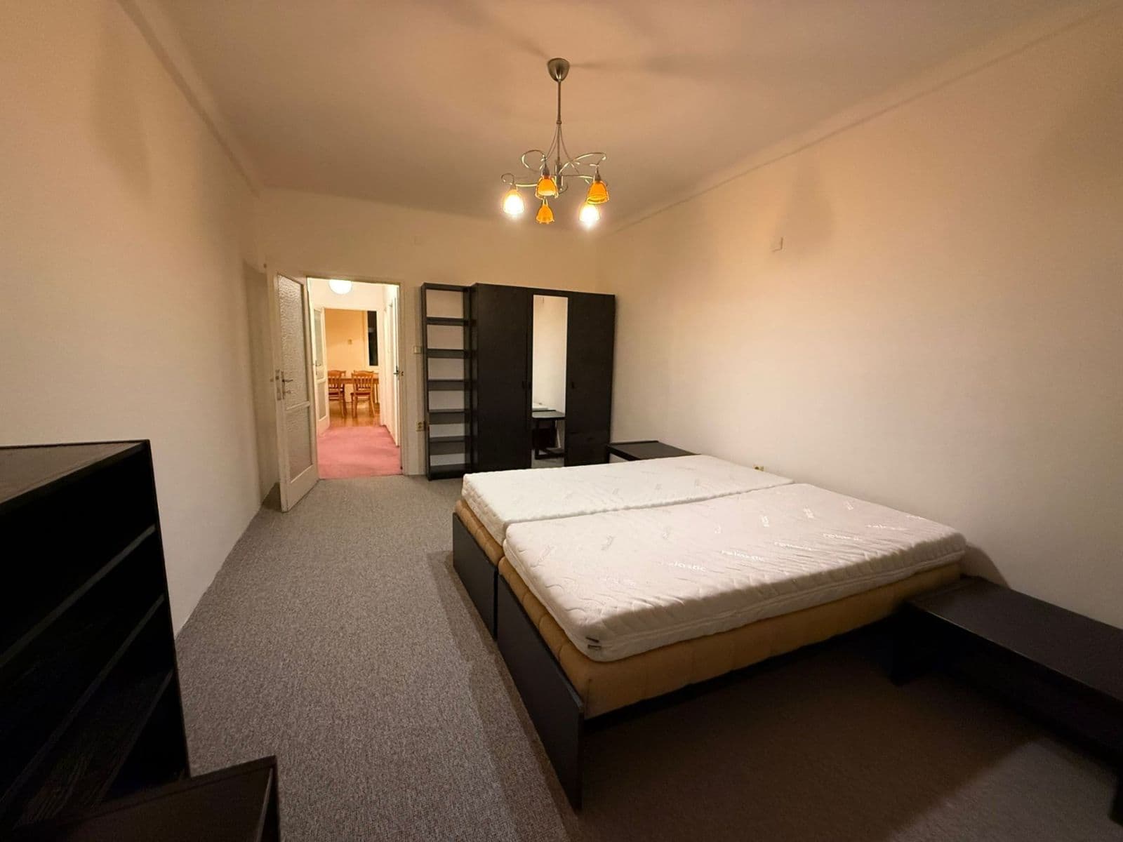 Prenájom bytu 2-izbový 67 m², Nučická, Praha, Praha Prenájom bytu 2-izbový 67 m², Nučická, Praha, Praha