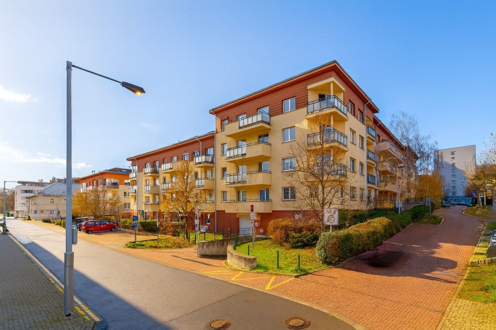 Prenájom bytu 3-izbový 69 m², Josefa Kočího, Praha, Praha Prenájom bytu 3-izbový 69 m², Josefa Kočího, Praha, Praha