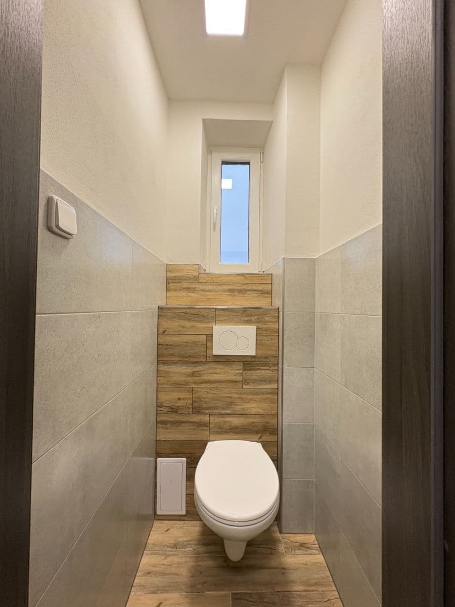 Predaj bytu 3-izbový 74 m², Charkovská, Olomouc, Olomoucký kraj Predaj bytu 3-izbový 74 m², Charkovská, Olomouc, Olomoucký kraj