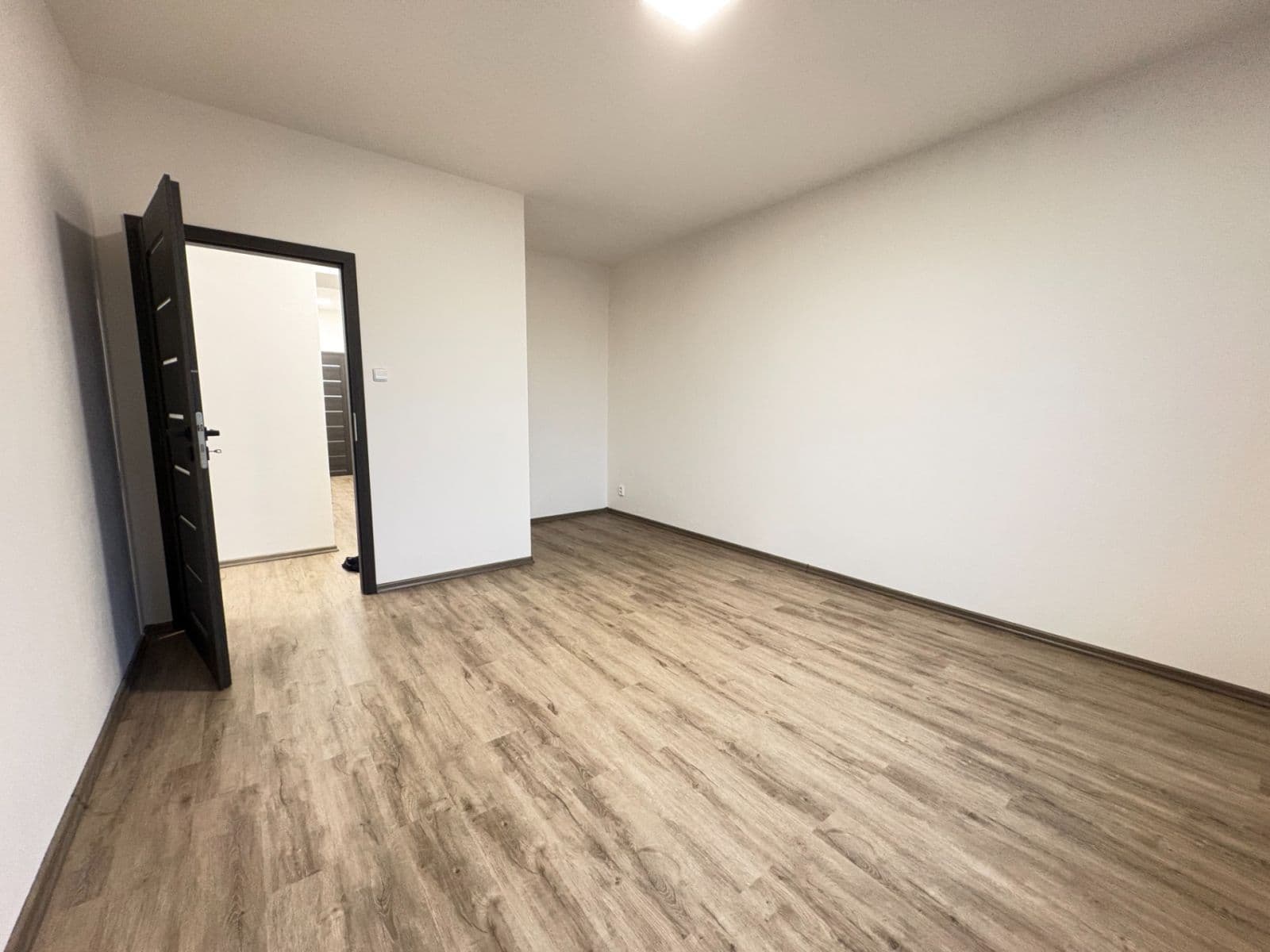 Predaj bytu 3-izbový 74 m², Charkovská, Olomouc, Olomoucký kraj Predaj bytu 3-izbový 74 m², Charkovská, Olomouc, Olomoucký kraj