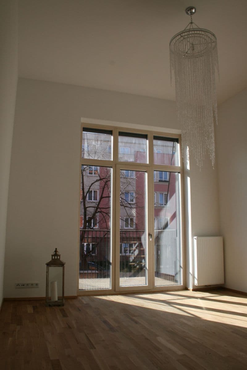 Prenájom bytu 2-izbový 45 m², Ambrožova, Praha, Praha Prenájom bytu 2-izbový 45 m², Ambrožova, Praha, Praha