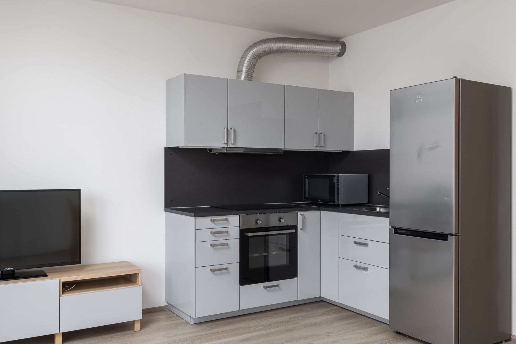 Prenájom bytu 1-izbový 33 m², Toufarova, Praha, Praha Prenájom bytu 1-izbový 33 m², Toufarova, Praha, Praha