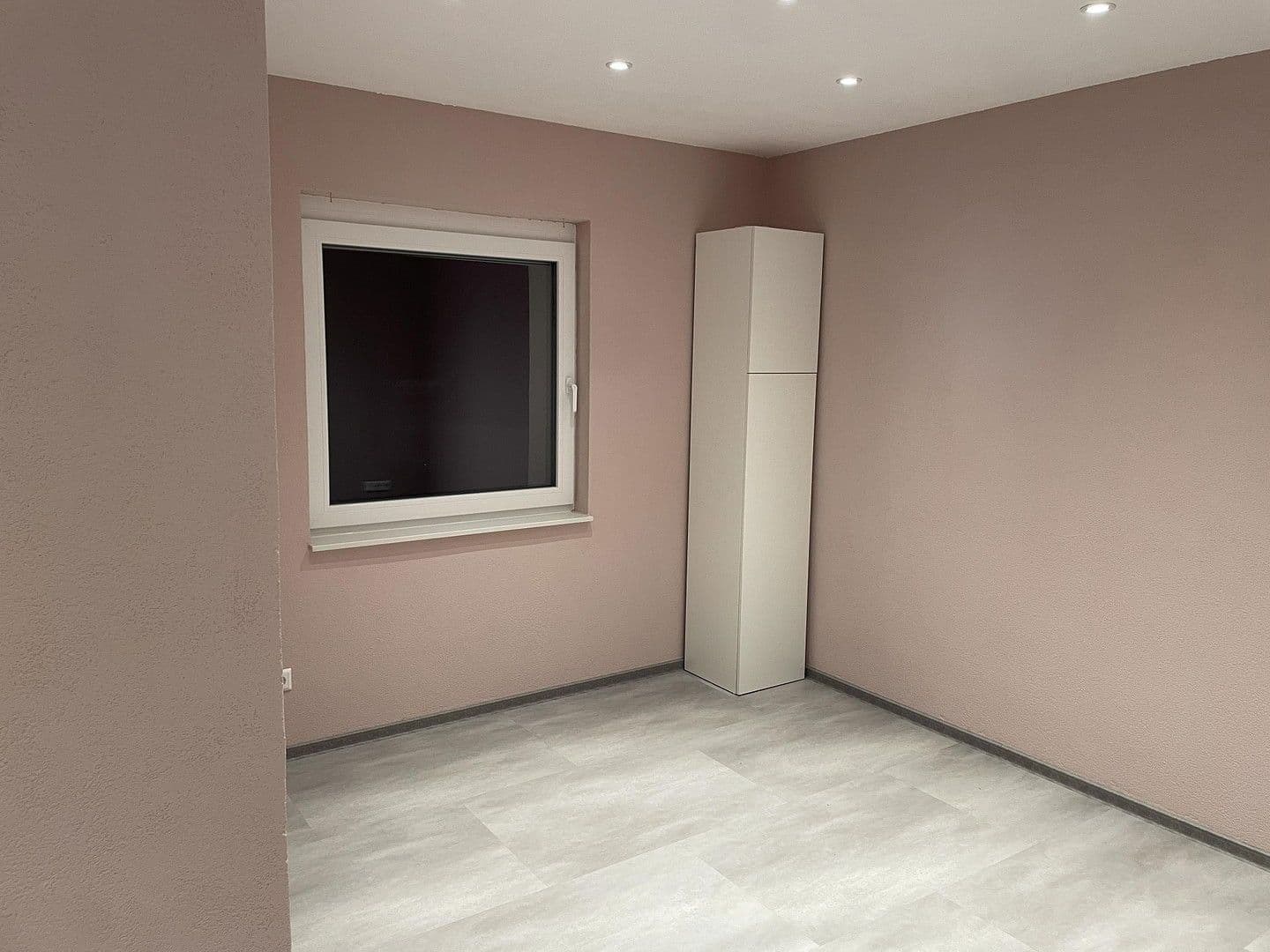 Predaj domu 117 m², pozemek 234 m², Mutzenreisstr 30, Esslingen am Neckar, Bádensko-Wurttembersko Predaj domu 117 m², pozemek 234 m², Mutzenreisstr 30, Esslingen am Neckar, Bádensko-Wurttembersko