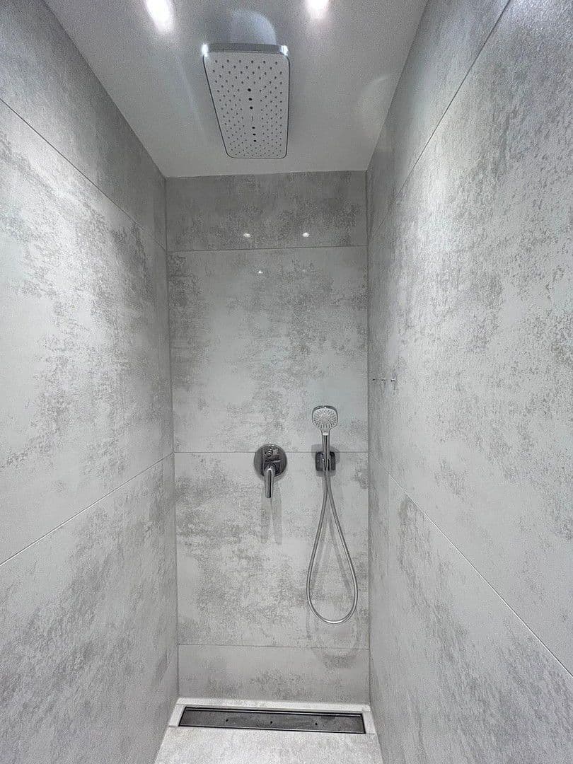 Predaj domu 117 m², pozemek 234 m², Mutzenreisstr 30, Esslingen am Neckar, Bádensko-Wurttembersko Predaj domu 117 m², pozemek 234 m², Mutzenreisstr 30, Esslingen am Neckar, Bádensko-Wurttembersko