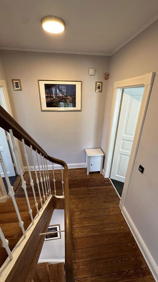 Prenájom bytu 5-izbový 139 m², Hamburg, Hamburg Prenájom bytu 5-izbový 139 m², Hamburg, Hamburg