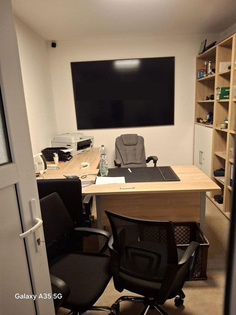 Prenájom nebytového priestoru 500 m², Robert-Bosch-Str. 3, Quakenbrück, Dolné Sasko Prenájom nebytového priestoru 500 m², Robert-Bosch-Str. 3, Quakenbrück, Dolné Sasko