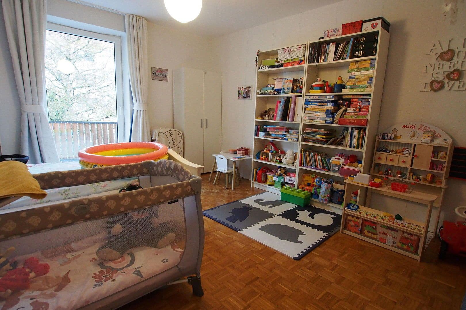 Prenájom bytu 4-izbový 100 m², Holzstraße 1, Fürstenfeldbruck, Bavorsko Prenájom bytu 4-izbový 100 m², Holzstraße 1, Fürstenfeldbruck, Bavorsko