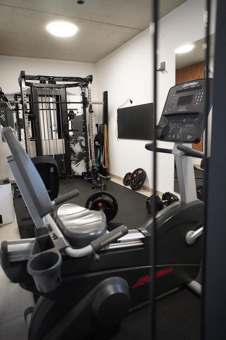 Predaj domu 343 m², pozemek 657 m², Mengkofen, Bavorsko Predaj domu 343 m², pozemek 657 m², Mengkofen, Bavorsko