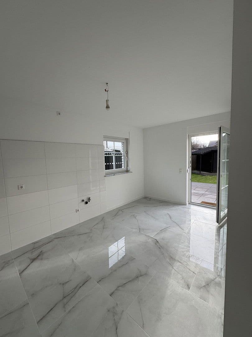 Predaj domu 160 m², pozemek 475 m², Am Kuhlager 14, Neustadt am Rübenberge, Dolné Sasko Predaj domu 160 m², pozemek 475 m², Am Kuhlager 14, Neustadt am Rübenberge, Dolné Sasko