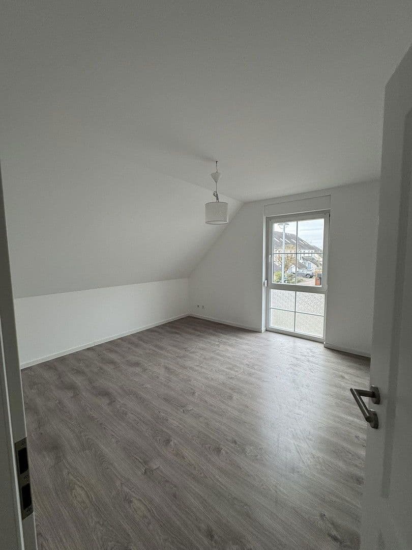 Predaj domu 160 m², pozemek 475 m², Am Kuhlager 14, Neustadt am Rübenberge, Dolné Sasko Predaj domu 160 m², pozemek 475 m², Am Kuhlager 14, Neustadt am Rübenberge, Dolné Sasko