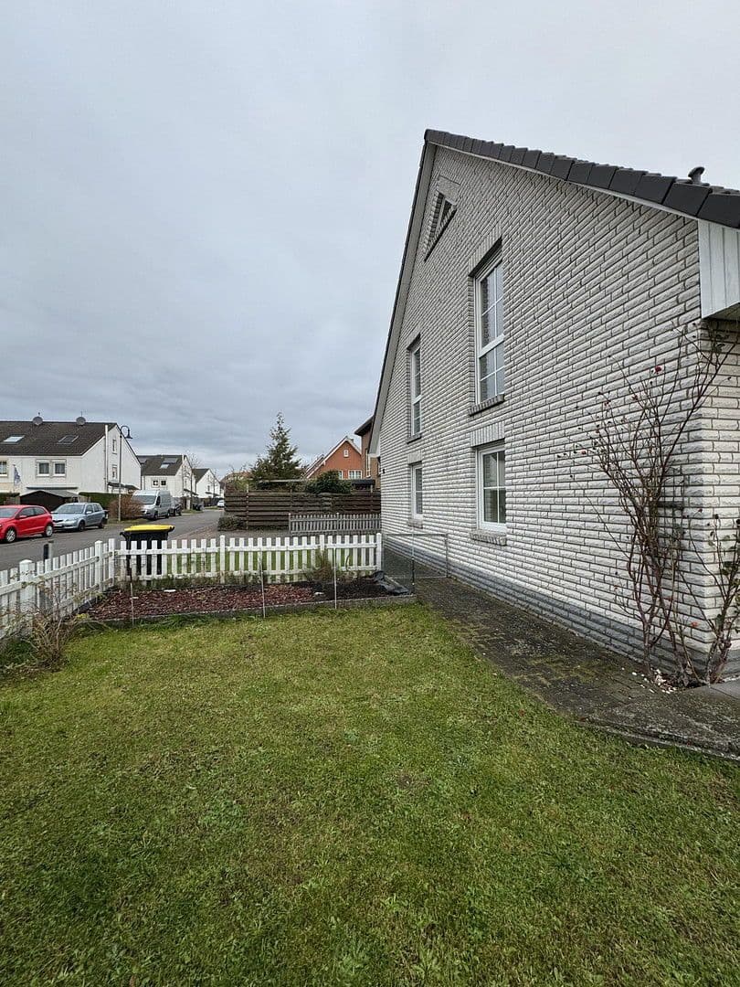 Predaj domu 160 m², pozemek 475 m², Am Kuhlager 14, Neustadt am Rübenberge, Dolné Sasko Predaj domu 160 m², pozemek 475 m², Am Kuhlager 14, Neustadt am Rübenberge, Dolné Sasko