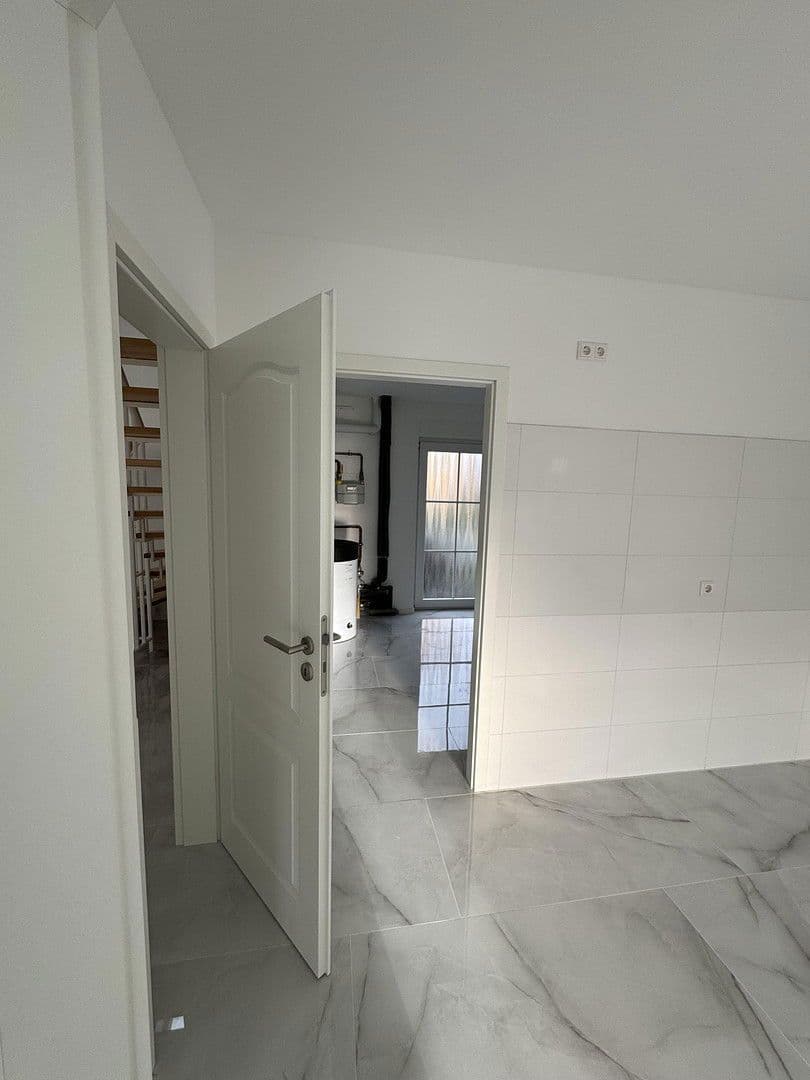 Predaj domu 160 m², pozemek 475 m², Am Kuhlager 14, Neustadt am Rübenberge, Dolné Sasko Predaj domu 160 m², pozemek 475 m², Am Kuhlager 14, Neustadt am Rübenberge, Dolné Sasko