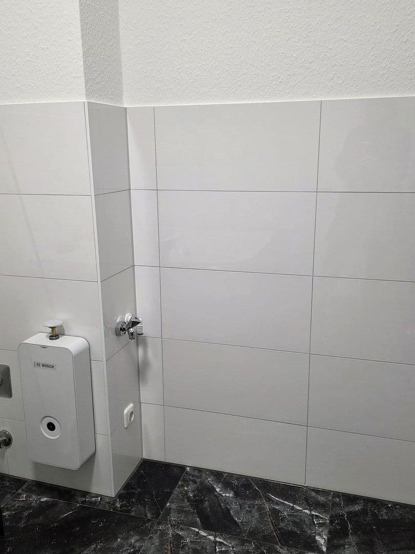 Prenájom bytu 2-izbový 62 m², Schwedt/Oder, Brandenbursko Prenájom bytu 2-izbový 62 m², Schwedt/Oder, Brandenbursko