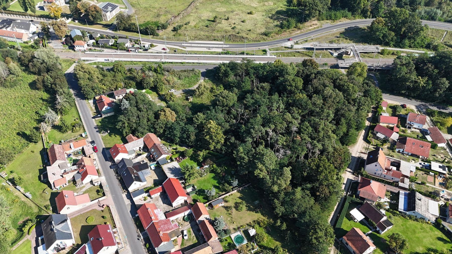 Predaj pozemku 15.000 m², Neuhofer Dorfstraße 1a, Zossen, Brandenbursko Predaj pozemku 15.000 m², Neuhofer Dorfstraße 1a, Zossen, Brandenbursko