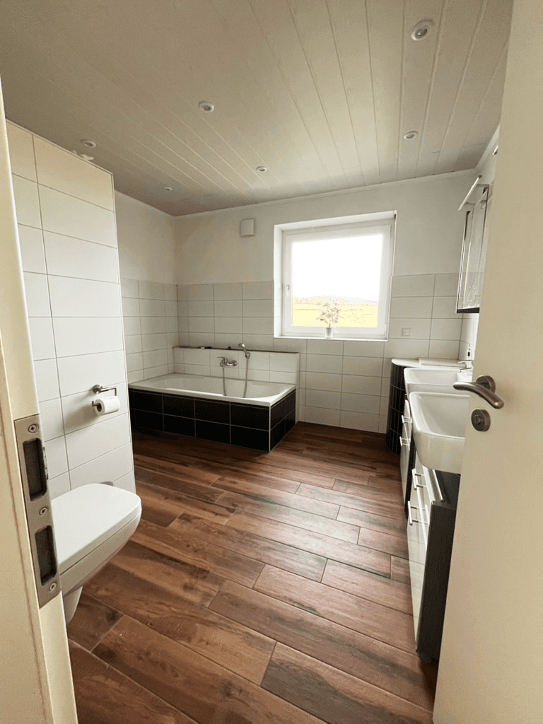 Predaj domu 141 m², pozemek 590 m², Neu-Anspach, Hesensko Predaj domu 141 m², pozemek 590 m², Neu-Anspach, Hesensko