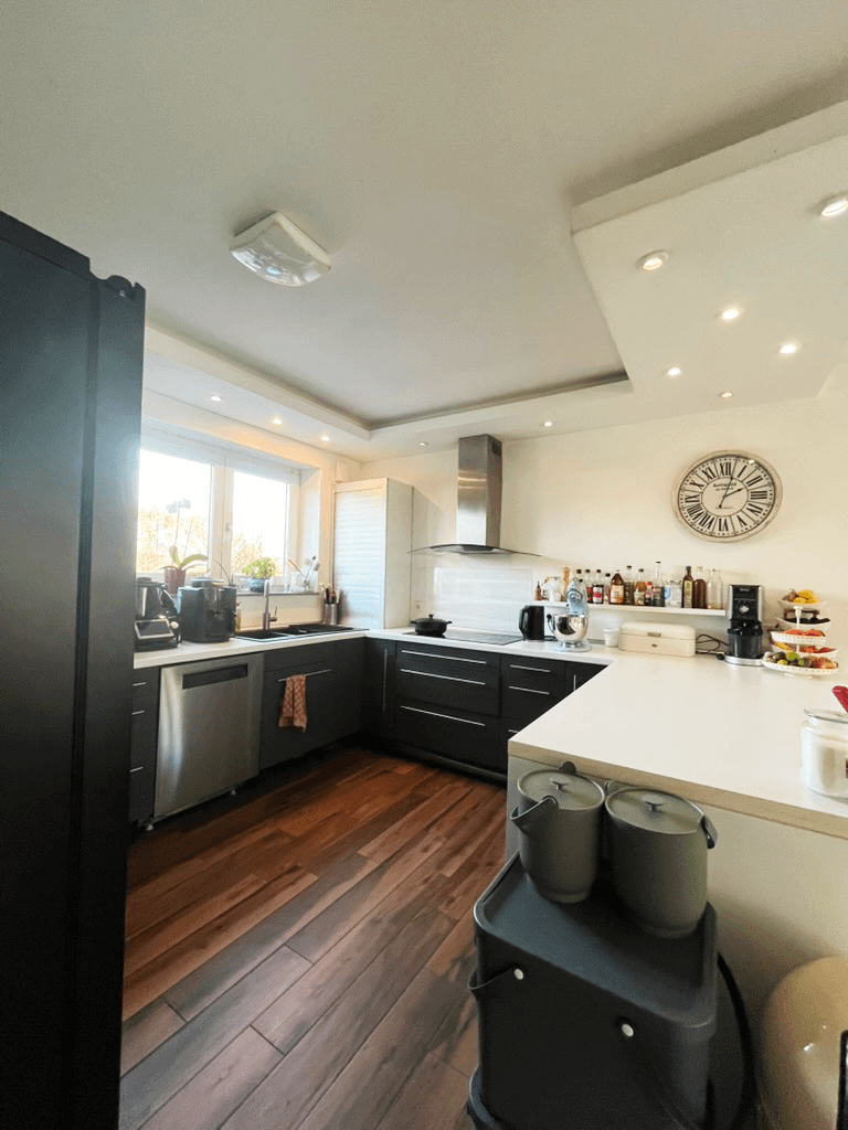 Predaj domu 141 m², pozemek 590 m², Neu-Anspach, Hesensko Predaj domu 141 m², pozemek 590 m², Neu-Anspach, Hesensko