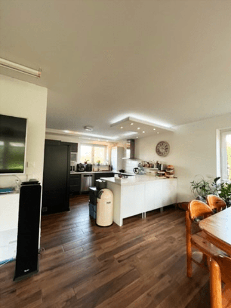 Predaj domu 141 m², pozemek 590 m², Neu-Anspach, Hesensko Predaj domu 141 m², pozemek 590 m², Neu-Anspach, Hesensko