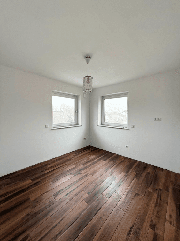 Predaj domu 141 m², pozemek 590 m², Neu-Anspach, Hesensko Predaj domu 141 m², pozemek 590 m², Neu-Anspach, Hesensko