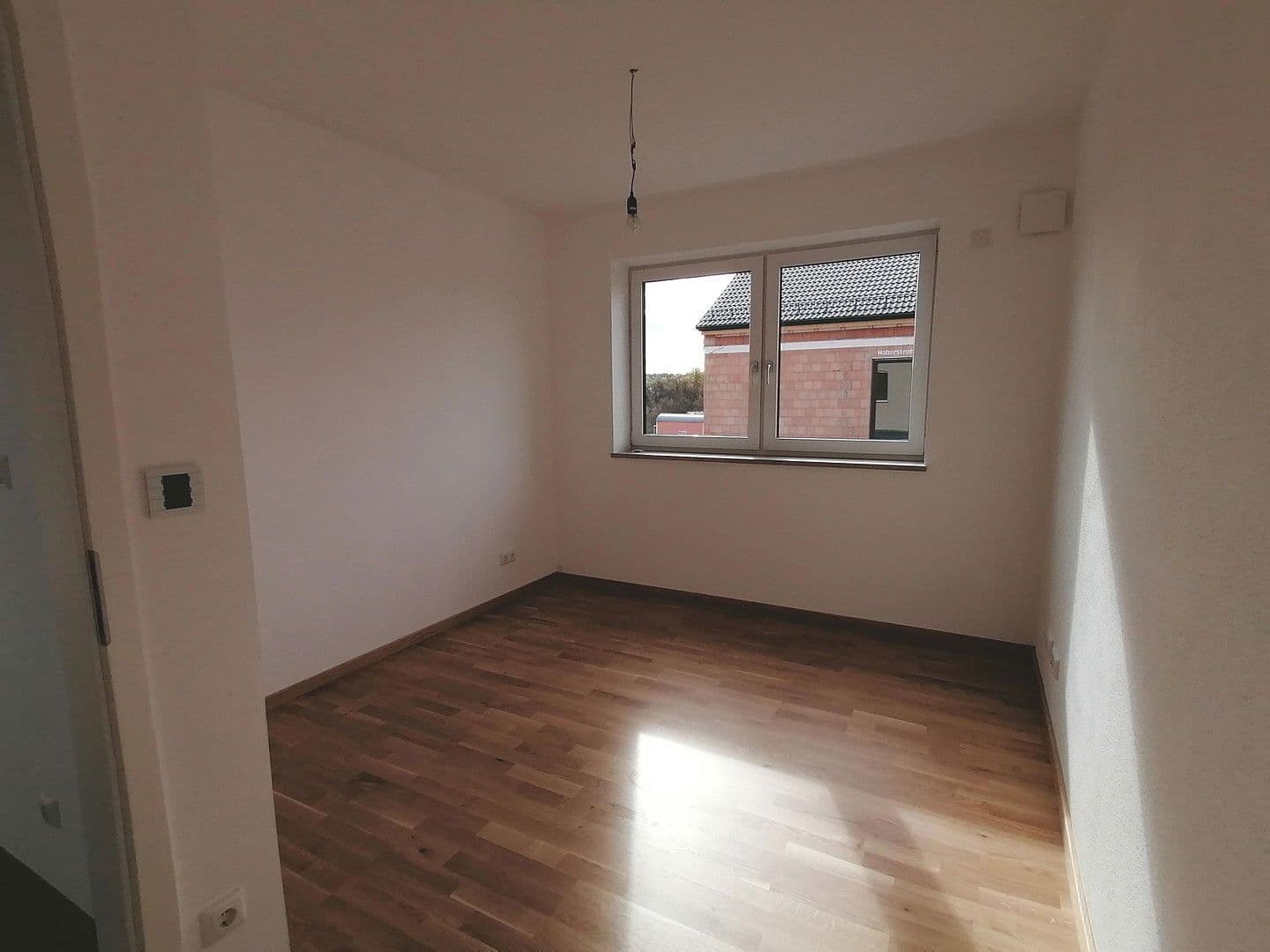 Prenájom domu 186 m², pozemek 537 m², Biberweg 18, Abensberg, Bavorsko Prenájom domu 186 m², pozemek 537 m², Biberweg 18, Abensberg, Bavorsko