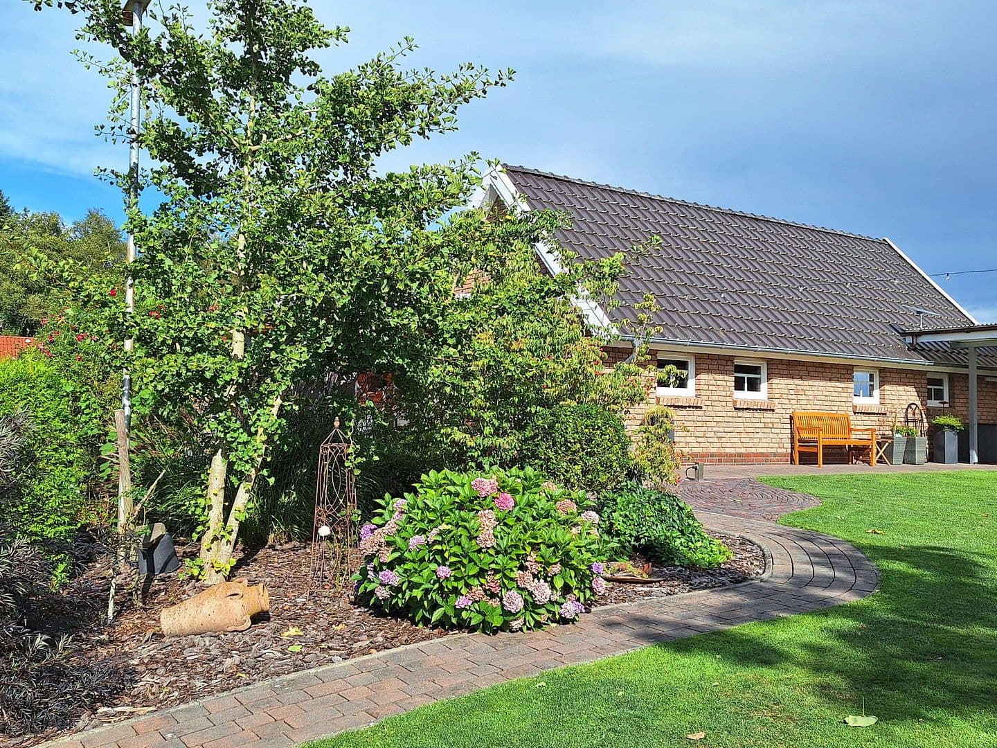 Predaj domu 156 m², pozemek 1.620 m², Großefehn, Dolné Sasko Predaj domu 156 m², pozemek 1.620 m², Großefehn, Dolné Sasko