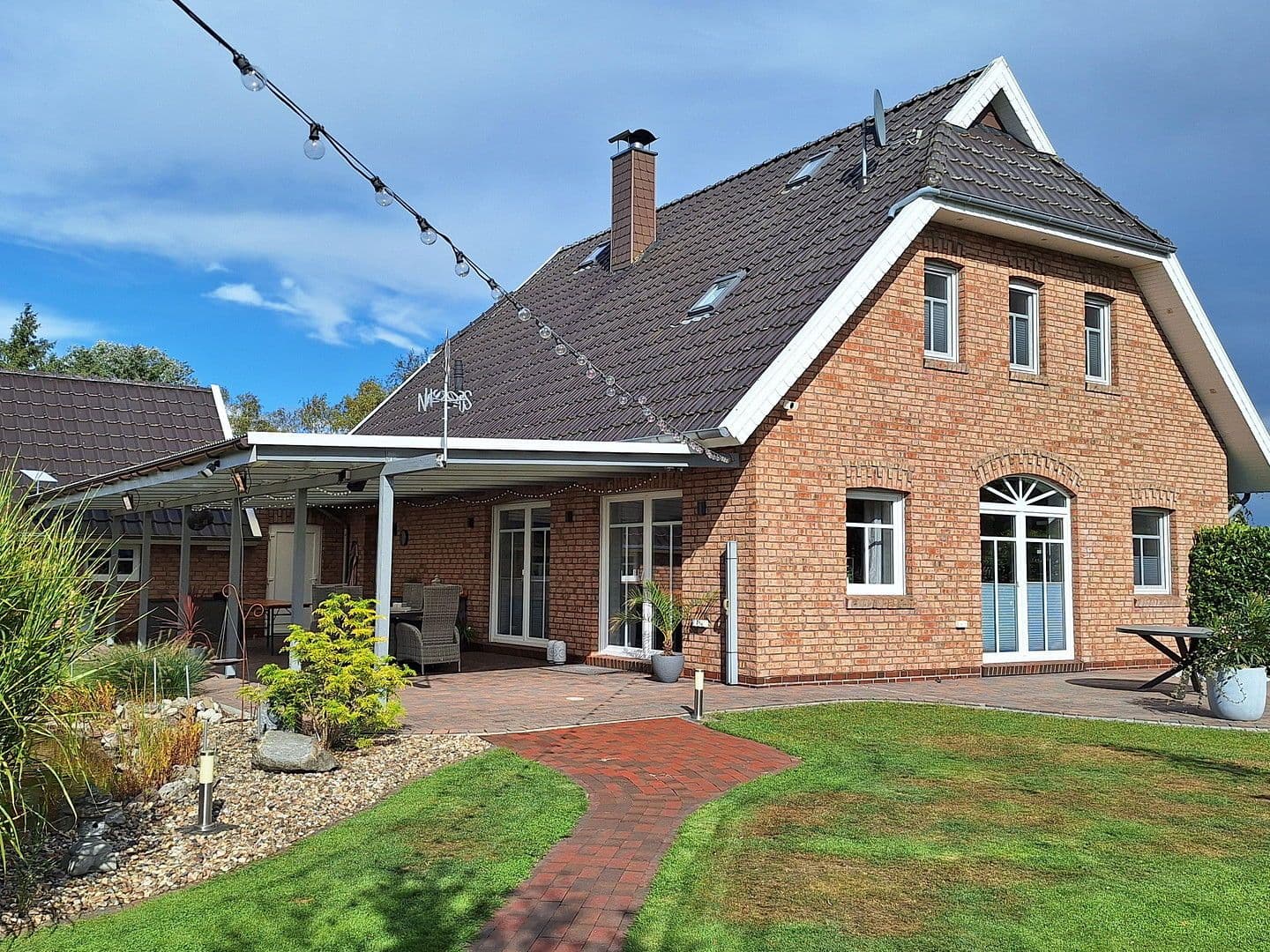 Predaj domu 156 m², pozemek 1.620 m², Großefehn, Dolné Sasko Predaj domu 156 m², pozemek 1.620 m², Großefehn, Dolné Sasko