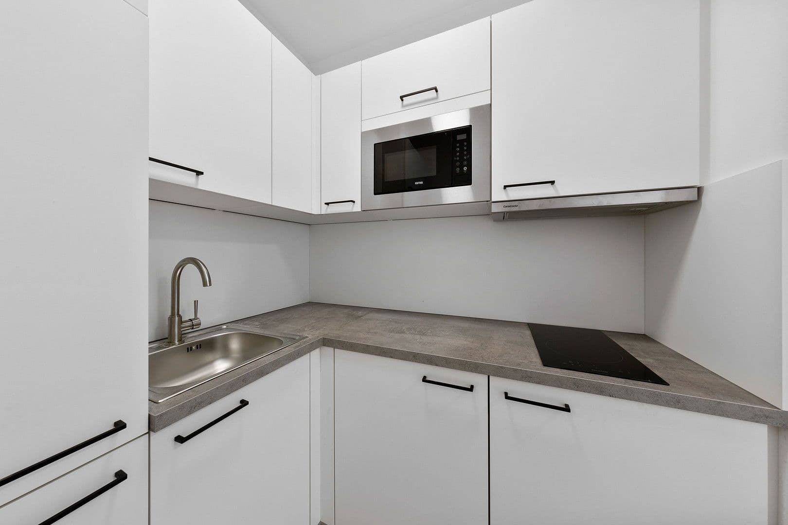 Prenájom bytu 1-izbový 29 m², Rubensstr. 54, Berlin, Berlín Prenájom bytu 1-izbový 29 m², Rubensstr. 54, Berlin, Berlín