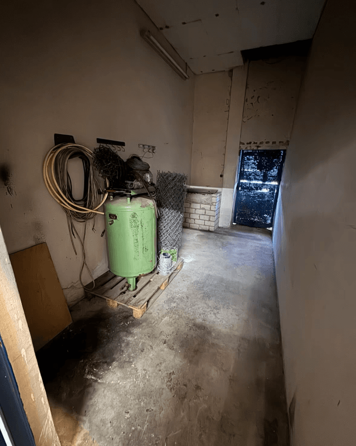 Prenájom nebytového priestoru 310 m², Hermann-Bahlsen-Str 2, Barsinghausen, Dolné Sasko Prenájom nebytového priestoru 310 m², Hermann-Bahlsen-Str 2, Barsinghausen, Dolné Sasko