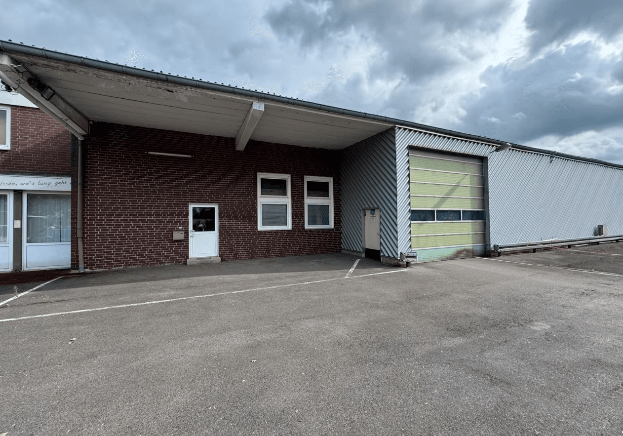 Prenájom nebytového priestoru 310 m², Hermann-Bahlsen-Str 2, Barsinghausen, Dolné Sasko Prenájom nebytového priestoru 310 m², Hermann-Bahlsen-Str 2, Barsinghausen, Dolné Sasko