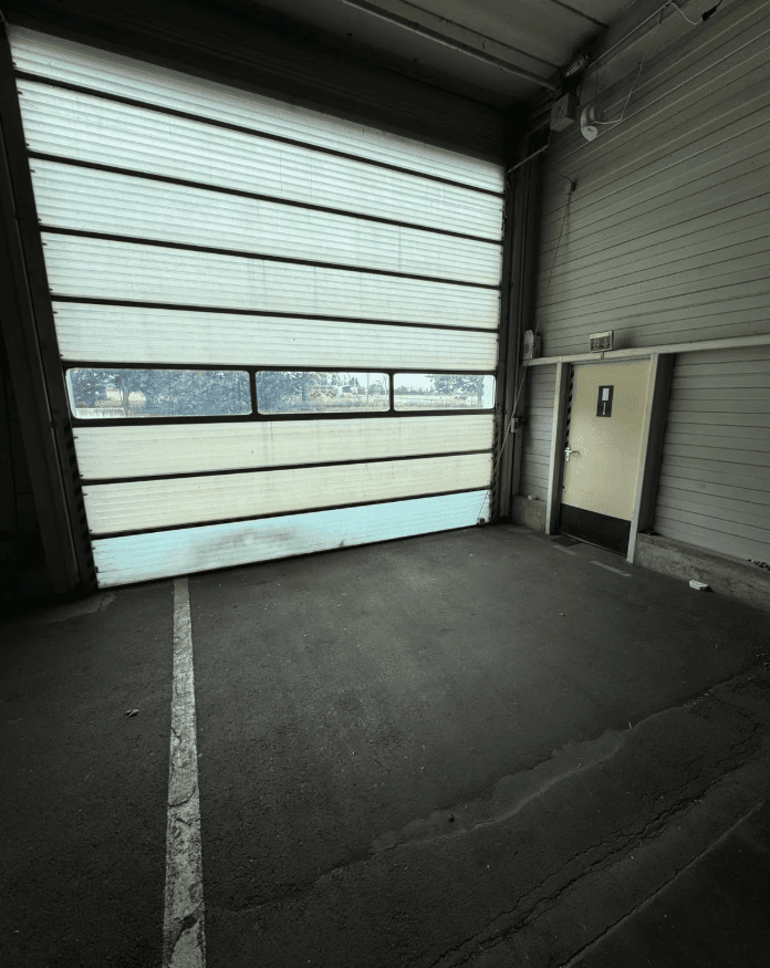 Prenájom nebytového priestoru 310 m², Hermann-Bahlsen-Str 2, Barsinghausen, Dolné Sasko Prenájom nebytového priestoru 310 m², Hermann-Bahlsen-Str 2, Barsinghausen, Dolné Sasko