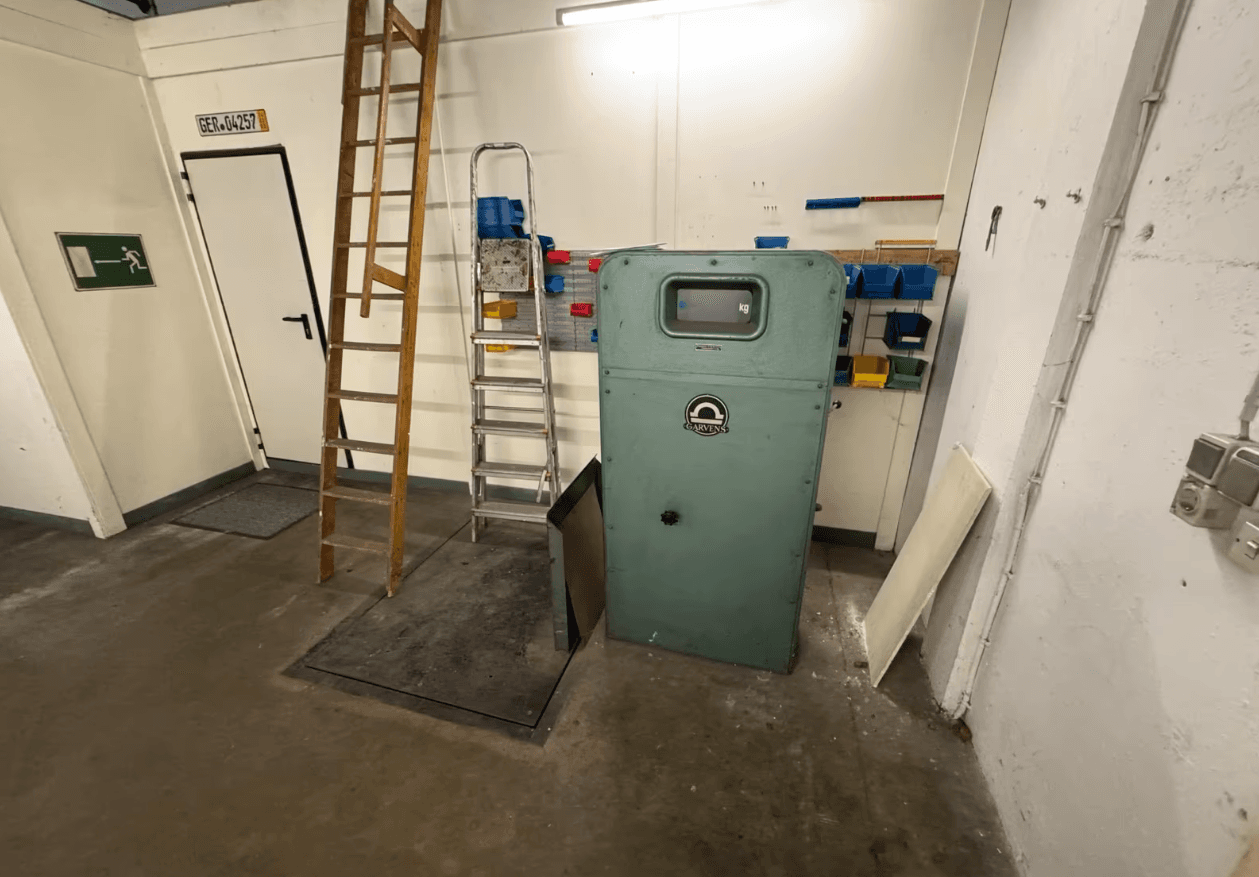 Prenájom nebytového priestoru 310 m², Hermann-Bahlsen-Str 2, Barsinghausen, Dolné Sasko Prenájom nebytového priestoru 310 m², Hermann-Bahlsen-Str 2, Barsinghausen, Dolné Sasko