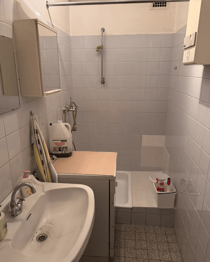 Prenájom nebytového priestoru 310 m², Hermann-Bahlsen-Str 2, Barsinghausen, Dolné Sasko Prenájom nebytového priestoru 310 m², Hermann-Bahlsen-Str 2, Barsinghausen, Dolné Sasko