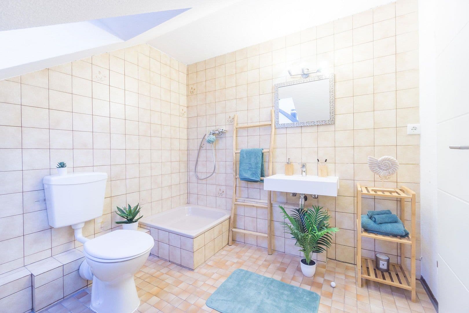 Predaj domu 170 m², pozemek 175 m², Nürnberg, Bavorsko Predaj domu 170 m², pozemek 175 m², Nürnberg, Bavorsko