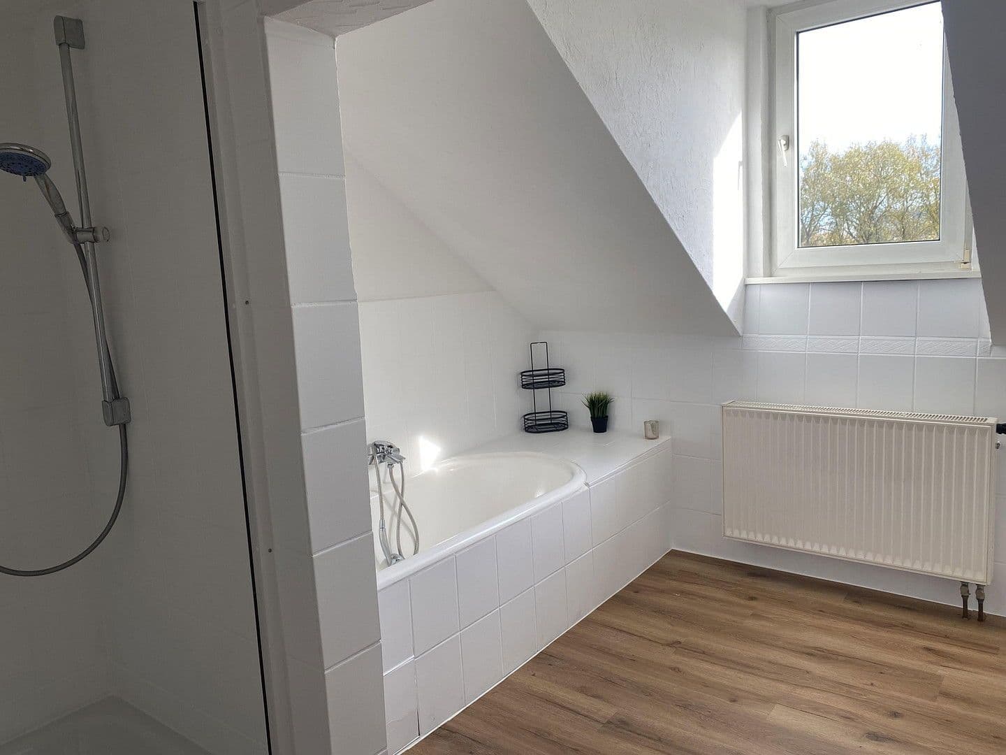 Prenájom bytu 3-izbový 100 m², Erlesmühle 1, Großheirath, Bavorsko Prenájom bytu 3-izbový 100 m², Erlesmühle 1, Großheirath, Bavorsko