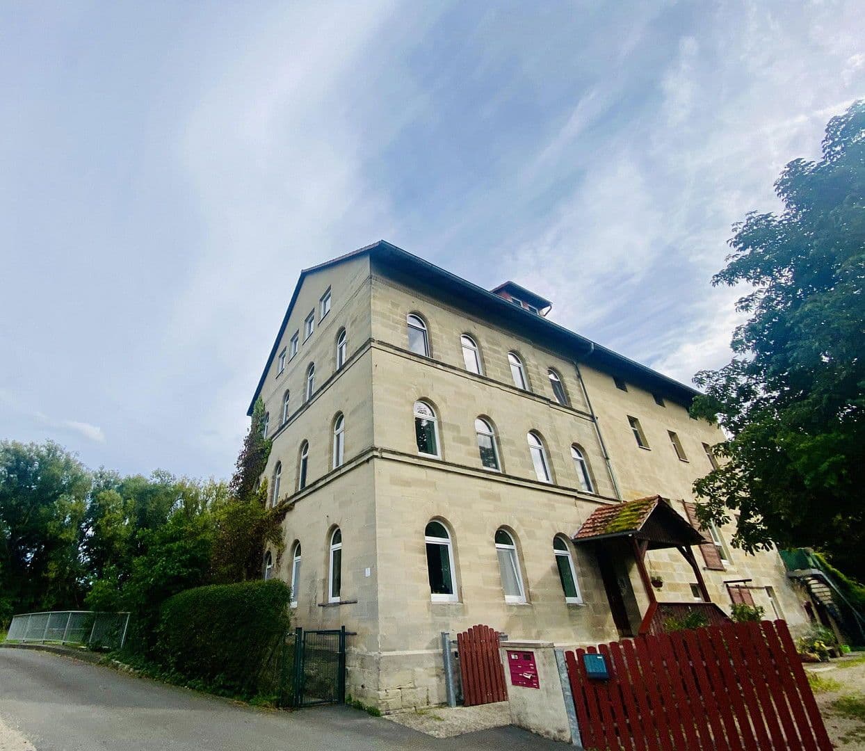 Prenájom bytu 3-izbový 100 m², Erlesmühle 1, Großheirath, Bavorsko Prenájom bytu 3-izbový 100 m², Erlesmühle 1, Großheirath, Bavorsko