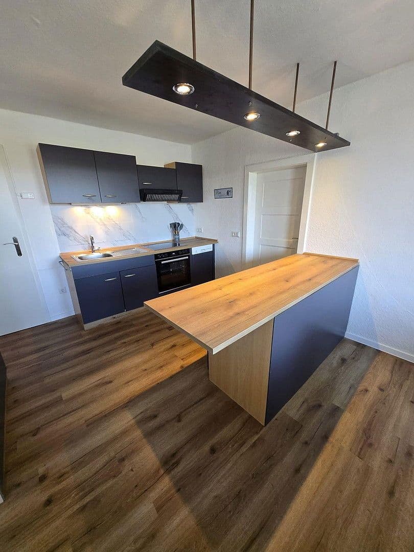 Prenájom bytu 3-izbový 100 m², Erlesmühle 1, Großheirath, Bavorsko Prenájom bytu 3-izbový 100 m², Erlesmühle 1, Großheirath, Bavorsko