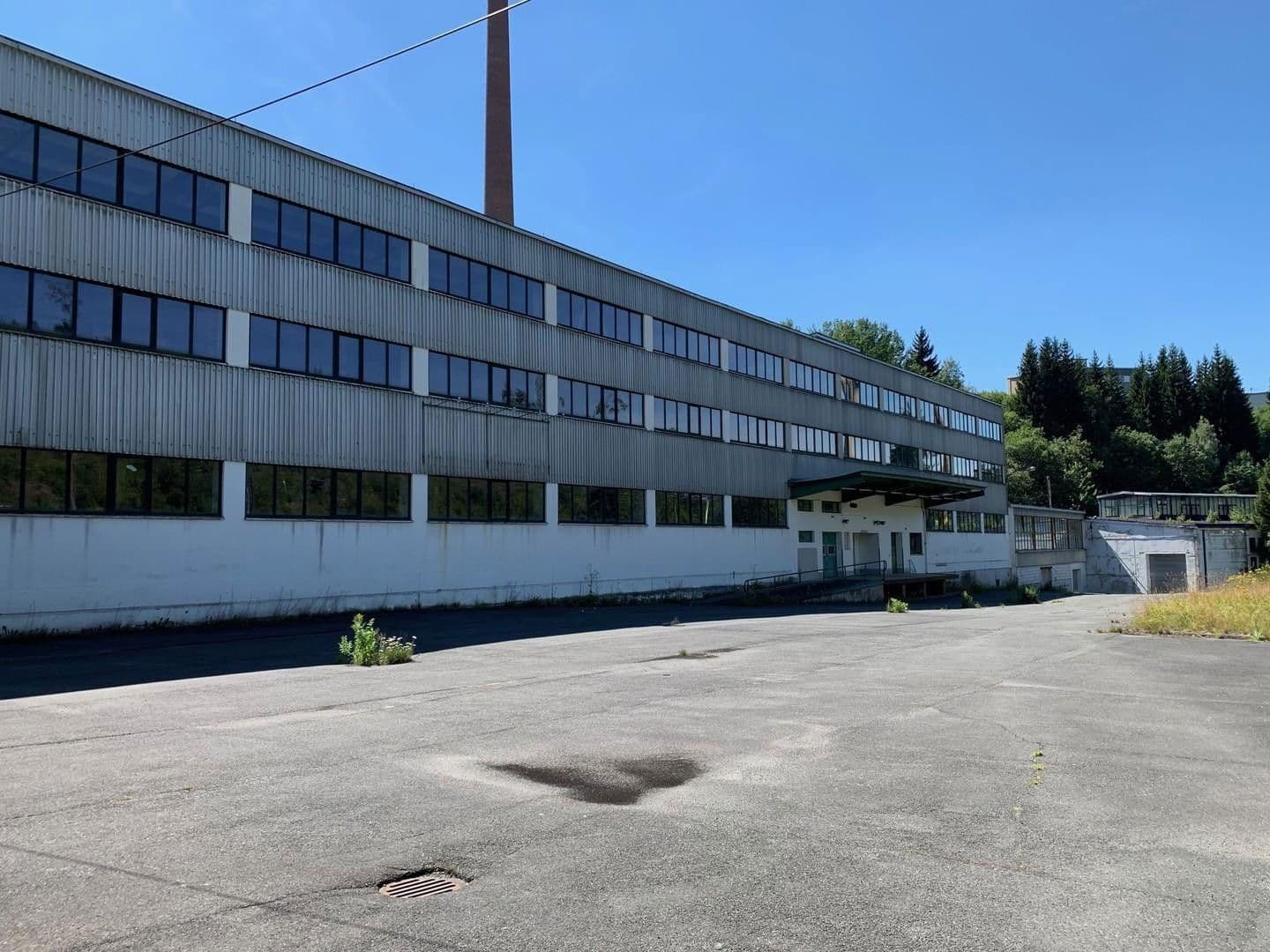 Predaj nebytového priestoru 16.838 m², Klingenthaler Hauptstraße 23e, Muldenhammer, Sasko Predaj nebytového priestoru 16.838 m², Klingenthaler Hauptstraße 23e, Muldenhammer, Sasko