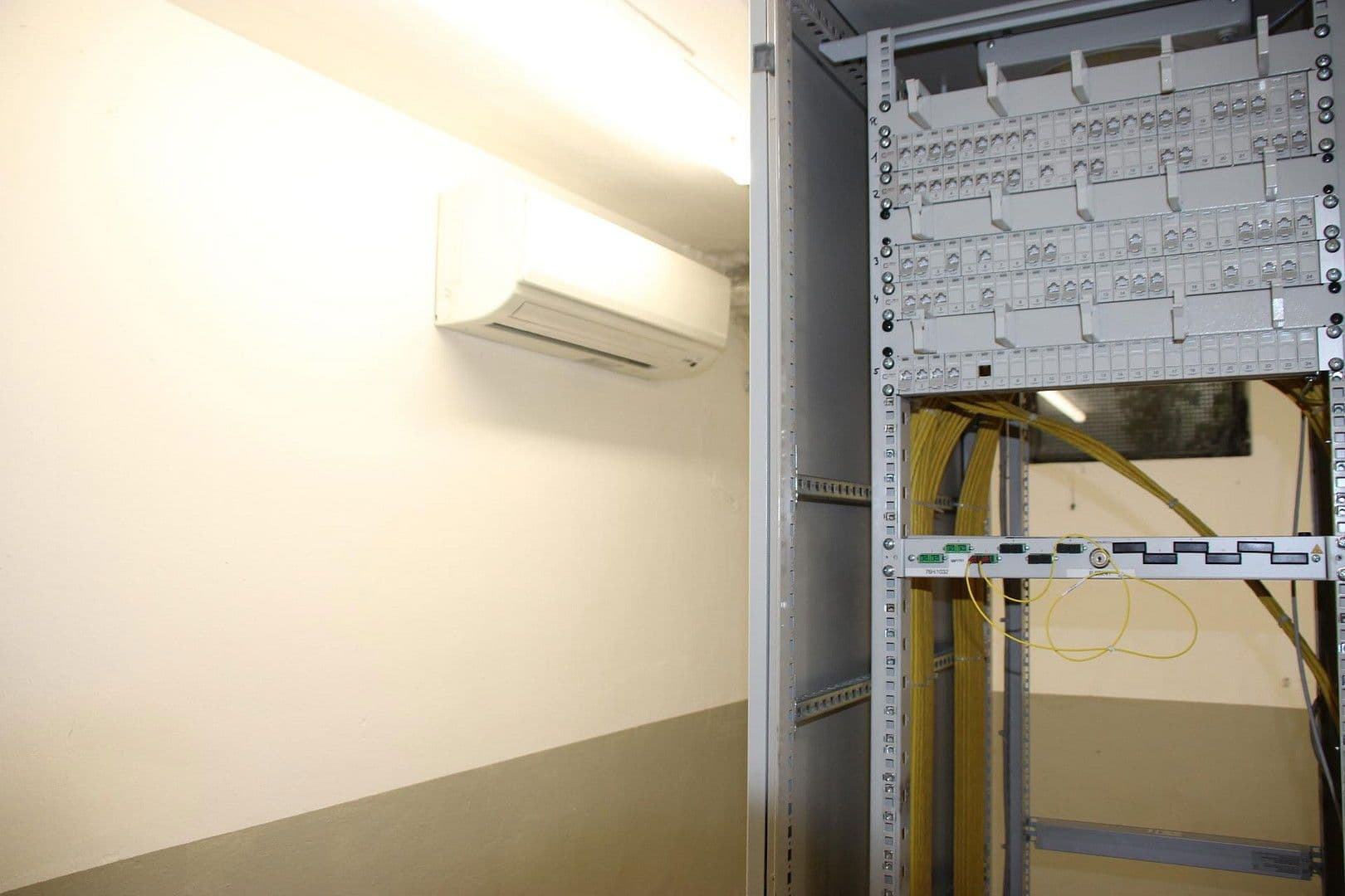 Prenájom nebytového priestoru 1.000 m², Franz-Grashof-Straße 5, Mannheim, Bádensko-Wurttembersko Prenájom nebytového priestoru 1.000 m², Franz-Grashof-Straße 5, Mannheim, Bádensko-Wurttembersko