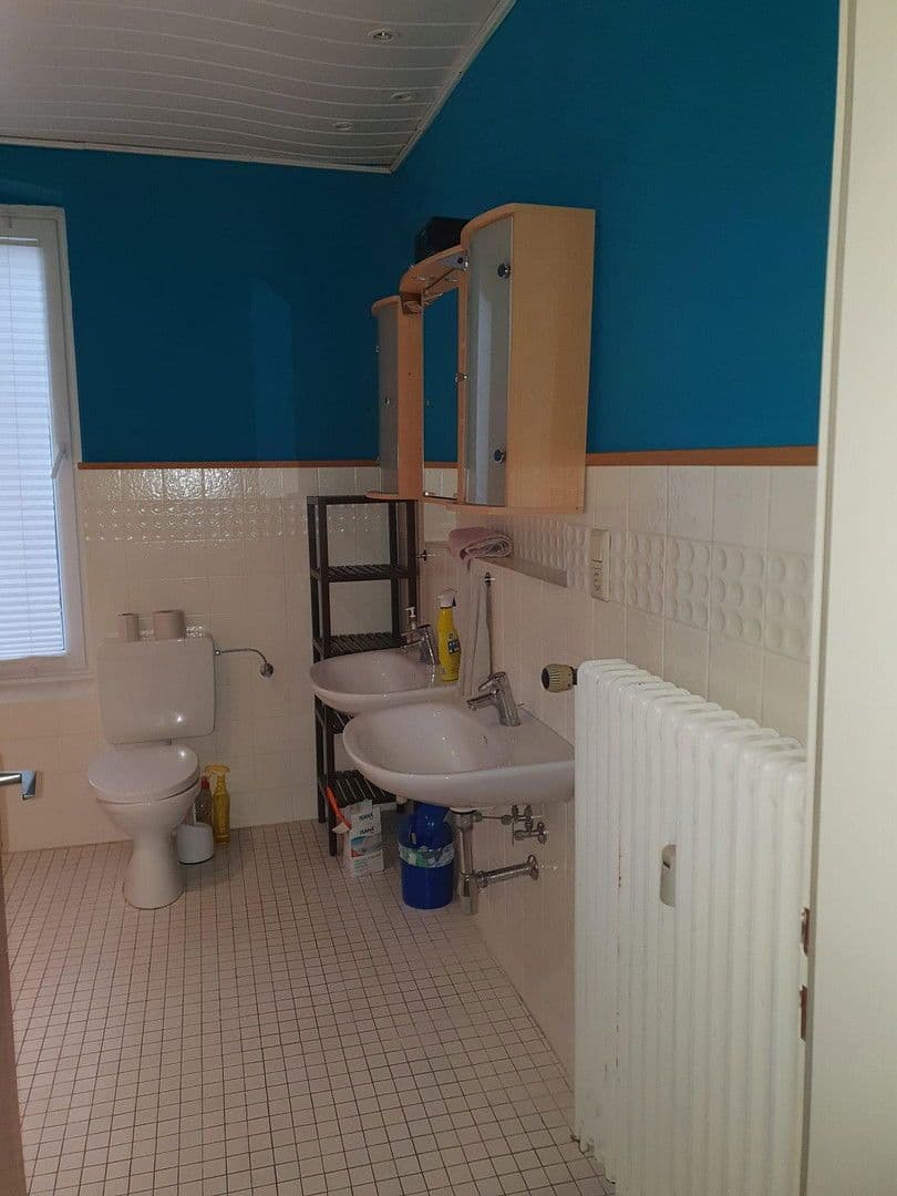 Prenájom bytu 3-izbový 92 m², Wörthstraße 37, Kiel, Šlezvicko-Holštajnsko Prenájom bytu 3-izbový 92 m², Wörthstraße 37, Kiel, Šlezvicko-Holštajnsko