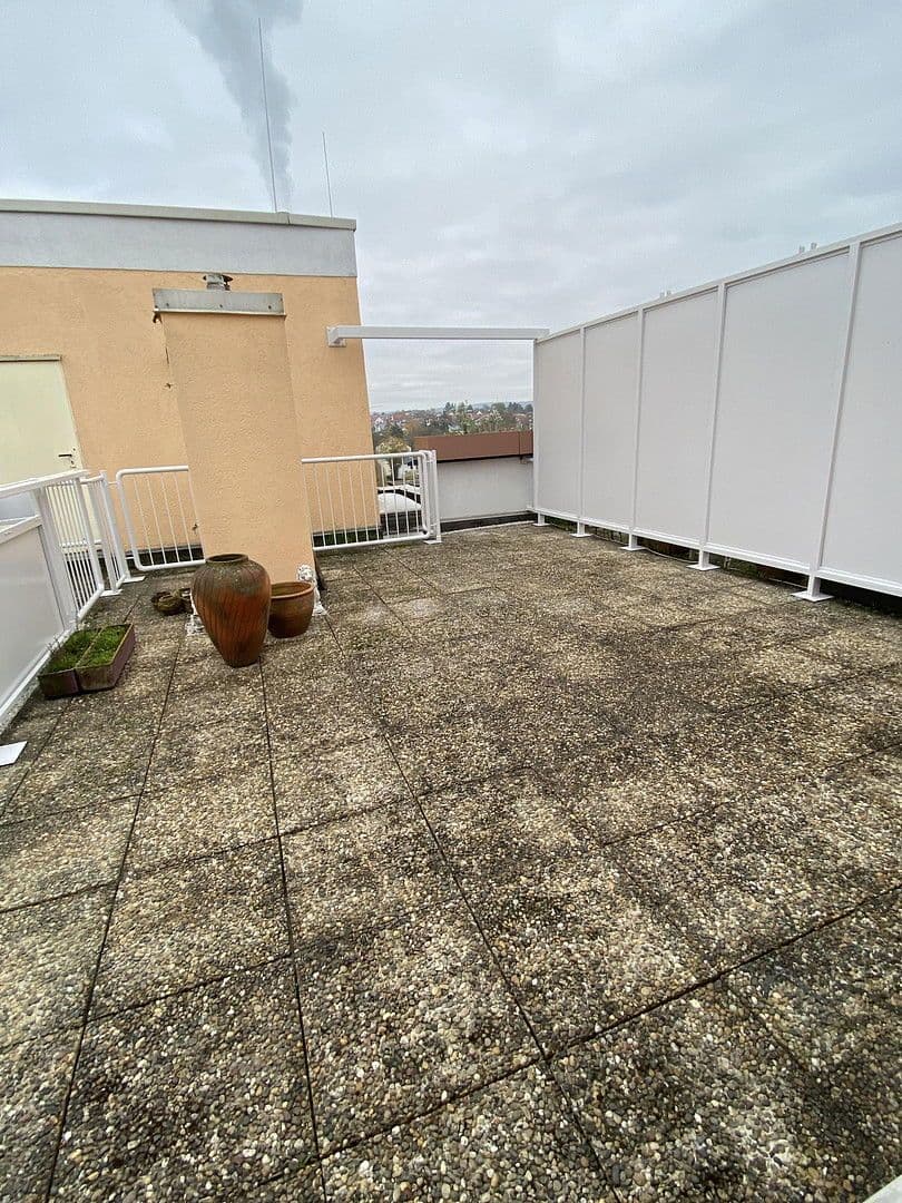 Prenájom bytu 2-izbový 76 m², Hessenring 6, Wiesbaden-Nordenstadt, Hesensko Prenájom bytu 2-izbový 76 m², Hessenring 6, Wiesbaden-Nordenstadt, Hesensko