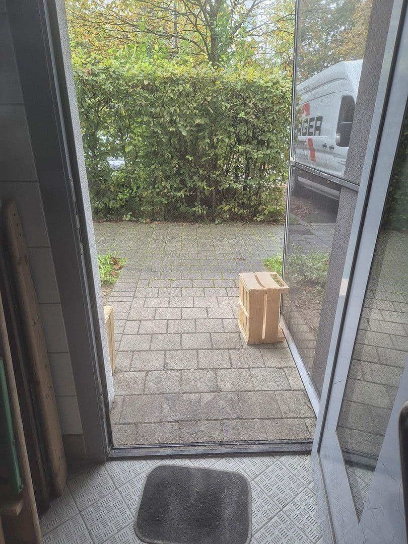 Prenájom nebytového priestoru 160 m², Walter-Gropius-Str. 3, Reutlingen, Bádensko-Wurttembersko Prenájom nebytového priestoru 160 m², Walter-Gropius-Str. 3, Reutlingen, Bádensko-Wurttembersko