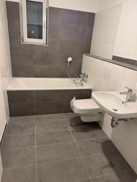 Prenájom domu 170 m², pozemek 1.500 m², Serlostraße 22c, Gladbeck, Severné Porýnie - Westfálsko Prenájom domu 170 m², pozemek 1.500 m², Serlostraße 22c, Gladbeck, Severné Porýnie - Westfálsko