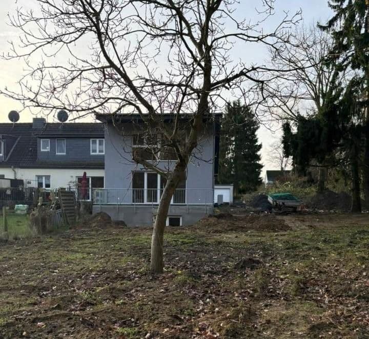 Prenájom domu 170 m², pozemek 1.500 m², Serlostraße 22c, Gladbeck, Severné Porýnie - Westfálsko Prenájom domu 170 m², pozemek 1.500 m², Serlostraße 22c, Gladbeck, Severné Porýnie - Westfálsko