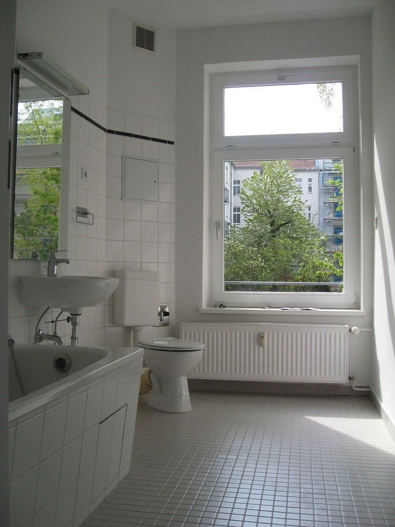 Prenájom bytu 2-izbový 64 m², Meyerbeerstr.74, Berlin, Berlín Prenájom bytu 2-izbový 64 m², Meyerbeerstr.74, Berlin, Berlín