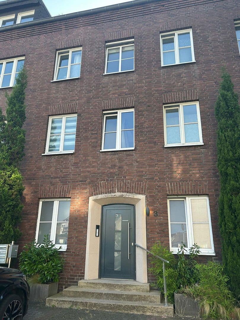 Predaj domu 450 m², pozemek 566 m², Ispelsstraße 3, Krefeld, Severné Porýnie - Westfálsko Predaj domu 450 m², pozemek 566 m², Ispelsstraße 3, Krefeld, Severné Porýnie - Westfálsko